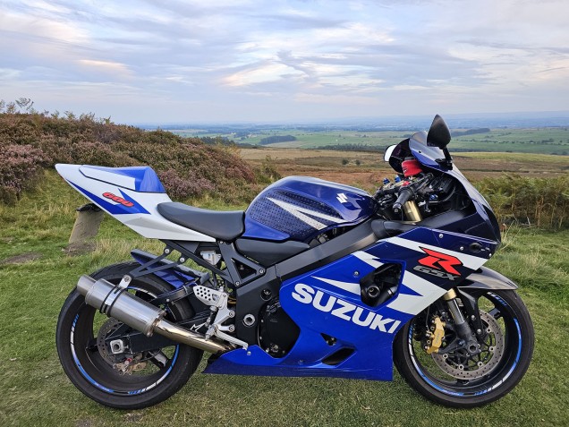 Purchase 2004-2005 Suzuki GSXR600 Motorcycle Fairings MF9126 UK Purchase 2004-2005 Suzuki GSXR600 Motorcycle Fairings MF9126 UK