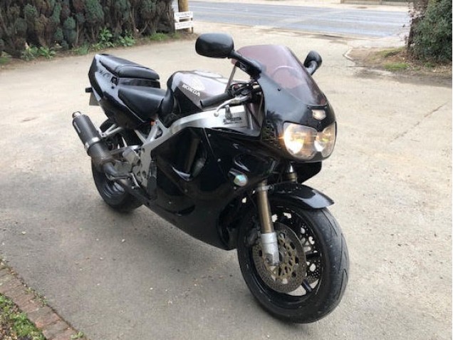 Purchase 1994-1995 Glossy Black Honda CBR900RR 893 Motorcycle Fairings UK