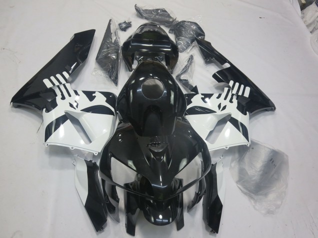 Purchase 2012-2016 White Glossy Black Special HRC Honda CBR1000RR Motorcycle Fairings UK