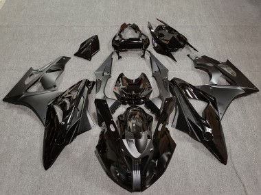 Purchase 2009-2014 Glossy Black Matte Black Carbon Fiber BMW S1000RR Motorcycle Fairings UK