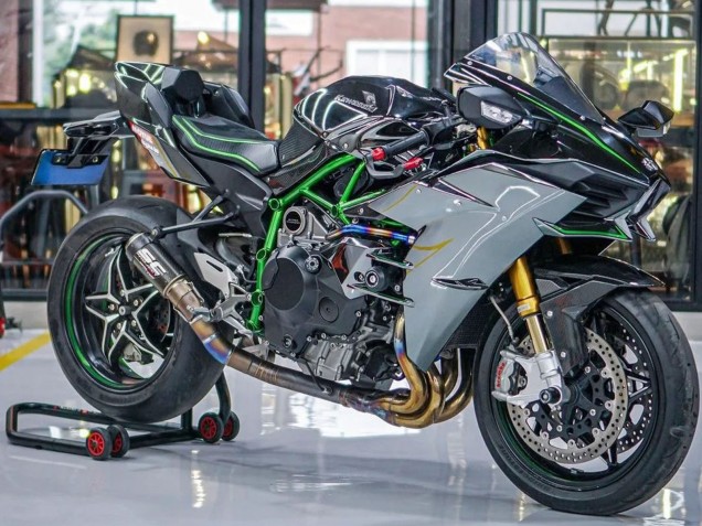 Purchase 2015-2022 Grey Kawasaki Ninja H2 Motorcycle Fairings UK Purchase 2015-2022 Grey Kawasaki Ninja H2 Motorcycle Fairings UK