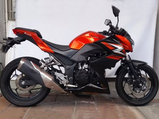 Purchase 2015-2016 Orange Red Kawasaki Z250/Z300 Motorcycle Fairings UK Purchase 2015-2016 Orange Red Kawasaki Z250/Z300 Motorcycle Fairings UK