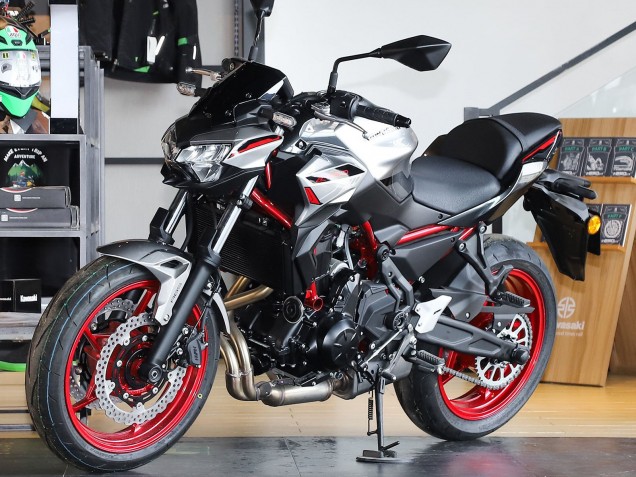 Purchase 2020-2023 Black Silver Red Kawasaki Ninja Z650 Motorcycle Fairings UK Purchase 2020-2023 Black Silver Red Kawasaki Ninja Z650 Motorcycle Fairings UK