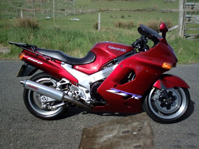 Purchase 1993-2003 Red Kawasaki ZZR1100 Motorcycle Fairings UK Purchase 1993-2003 Red Kawasaki ZZR1100 Motorcycle Fairings UK
