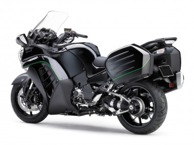 Purchase 2007-2009 Black with Green Lines Kawasaki GTR1400/ZG1400 Motorcycle Fairings UK