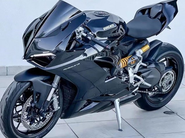 Purchase 2020-2024 Black Ducati Panigale V2 Motorcycle Fairings UK Purchase 2020-2024 Black Ducati Panigale V2 Motorcycle Fairings UK
