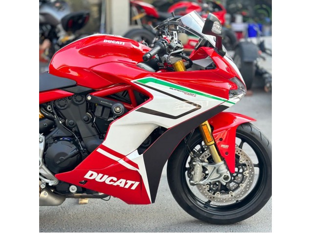 Purchase 2017-2022 White Red Ducati Supersport 939/939S Motorcycle Fairings UK Purchase 2017-2022 White Red Ducati Supersport 939/939S Motorcycle Fairings UK