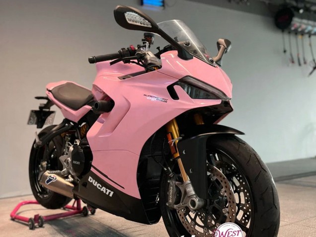Purchase 2021-2024 Black Pink Ducati Supersport 950/950S Motorcycle Fairings UK Purchase 2021-2024 Black Pink Ducati Supersport 950/950S Motorcycle Fairings UK