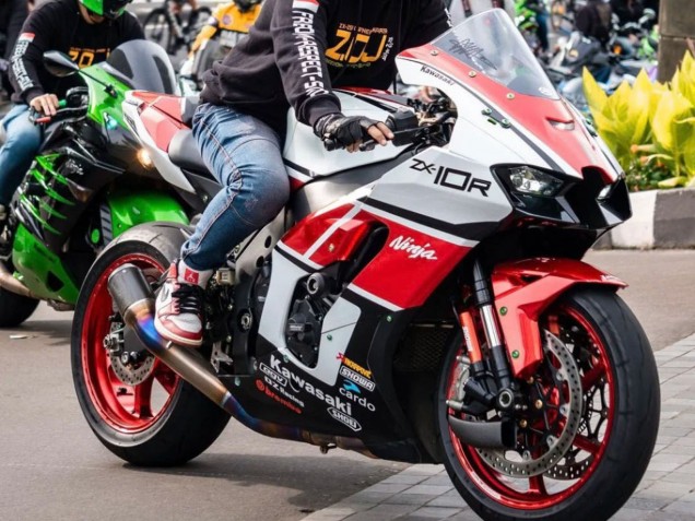 Purchase 2021-2025 White Red Black Kawasaki ZX10R Motorcycle Fairings UK
