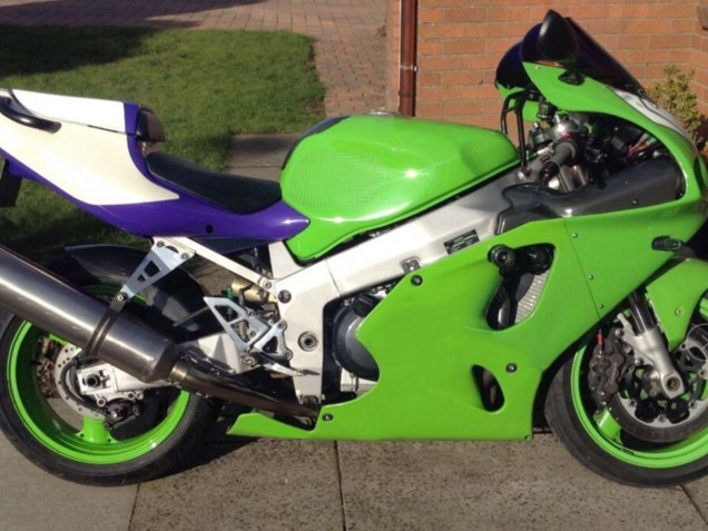 Purchase 1996-2003 White Green Blue Kawasaki ZX7R Motorcycle Fairings UK