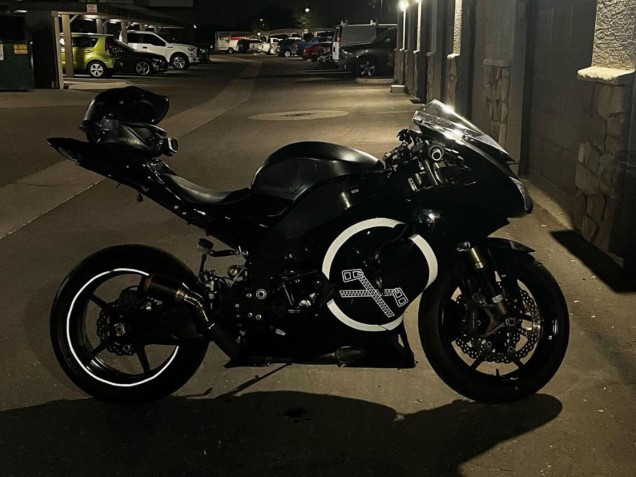 Purchase 2006-2007 Glossy Black White Circle Kawasaki ZX10R Motorcycle Fairings UK