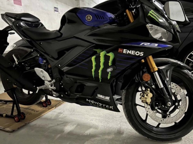 Purchase 2022-2024 Black Monster Yamalube ENEOS Yamaha YZF R3/R25 Motorcycle Fairings UK Purchase 2022-2024 Black Monster Yamalube ENEOS Yamaha YZF R3/R25 Motorcycle Fairings UK