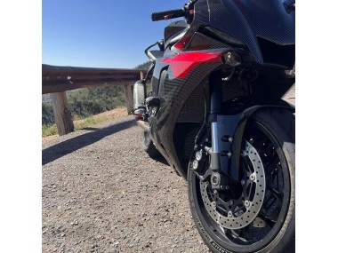 Purchase 2020-2025 Black Carbon Fiber Red Yamaha YZF 1000 R1 Motorcycle Fairings UK