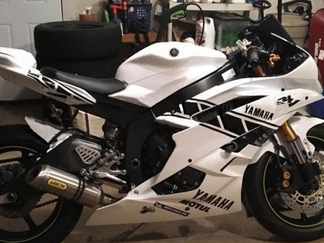 Purchase 2006-2007 White Glossy Black Motul Michelin Yamaha YZF 600 R6 Motorcycle Fairings UK