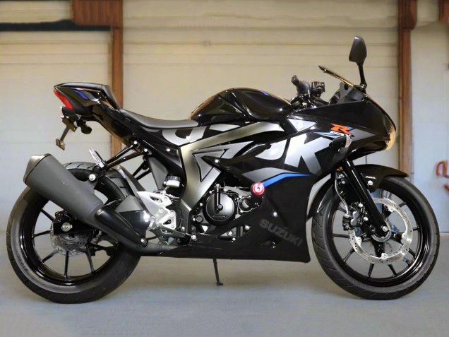 Purchase 2017-2025 Black Silver Blue Suzuki GSXR125 Motorcycle Fairings UK Purchase 2017-2025 Black Silver Blue Suzuki GSXR125 Motorcycle Fairings UK