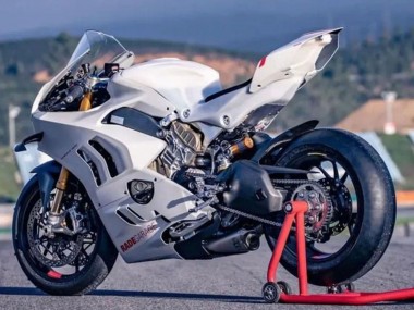 Purchase 2022-2024 White Ducati Panigale V4 V4S Motorcycle Fairings UK