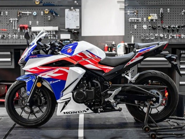 Purchase 2022 White Red Blue Honda CBR400R Motorcycle Fairings UK Purchase 2022 White Red Blue Honda CBR400R Motorcycle Fairings UK
