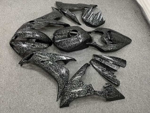 Purchase 2004-2006 Glossy Forged Carbon Fiber Style Yamaha R1 Motorcycle Fairings UK