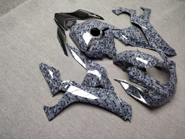 Purchase 2020-2025 Glossy Grey & Black Camo with Carbon Fiber Style Yamaha R1 Motorcycle Fairings UK