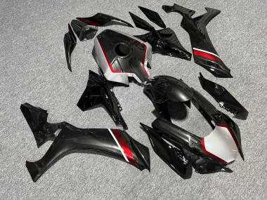 Purchase 2020-2025 Glossy Metallic Black Candy Red Silver Yamaha R1 Motorcycle Fairings UK