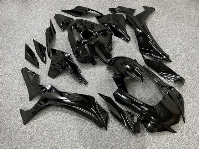 Purchase 2020-2025 Glossy Black Yamaha R1 Motorcycle Fairings UK