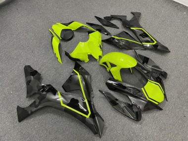 Purchase 2020-2025 Glossy Black Grey Camo High Vis Yellow Yamaha R1 Motorcycle Fairings UK
