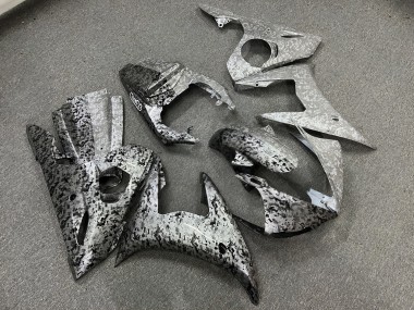 Purchase 2005 Half Black White Forged Carbon Fiber Style Yamaha R6 Motorcycle Fairings UK