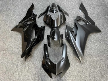 Purchase 2017-2025 Glossy Black Matte Dark Silver Yamaha R6 Motorcycle Fairings UK