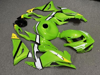 Purchase 2023-2026 Glossy Green & White with Black & Yellow Kawasaki ZX6R Motorcycle Fairings UK