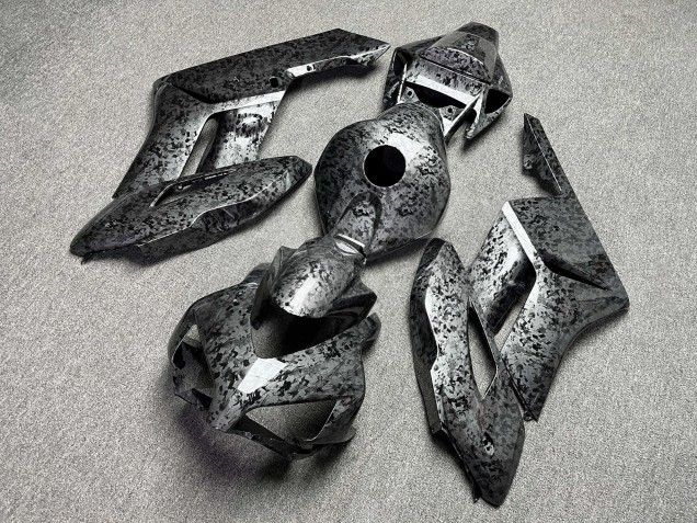 Purchase 2004-2005 Glossy Forged Carbon Fiber Style Honda CBR1000RR Motorcycle Fairings UK