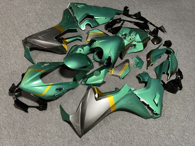 Purchase 2017-2024 Glossy Emerald Green Silver Gold Carbon Fiber Style Honda CBR1000RR Motorcycle Fairings UK