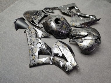 Purchase 2013-2026 Glossy Black & Gold Forged Carbon Fiber Style with White Honda CBR600RR Motorcycle Fairings UK