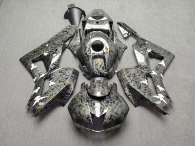Purchase 2013-2026 Glossy Black & Gold Forged Carbon Fiber Style with White Honda CBR600RR Motorcycle Fairings UK