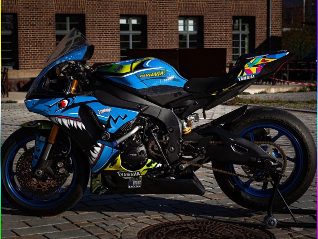 Purchase 2015-2019 Blue Yellow Shark Yamaha YZF R1 Motorcycle Fairings UK