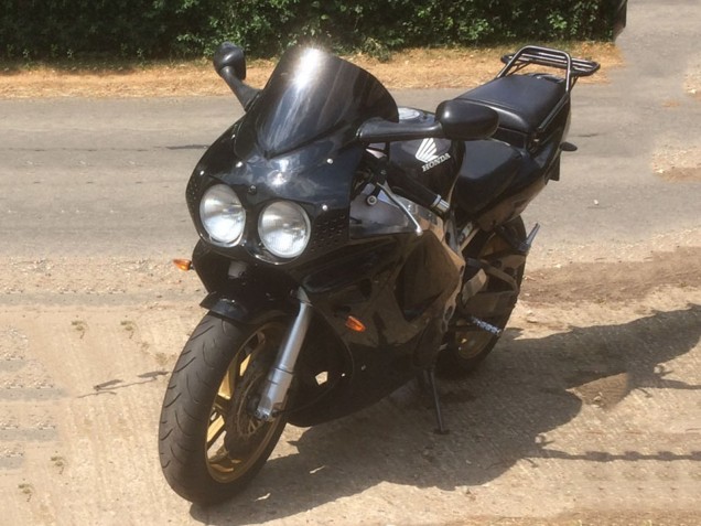 Purchase 1994-1995 Glossy Black Honda CBR900RR 893 Motorcycle Fairings UK