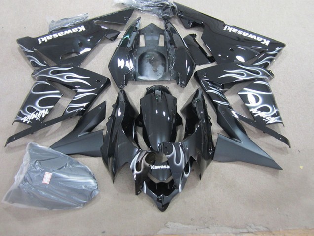 Purchase 2003-2005 Black with White Flame Kawasaki ZX10R Motorcycle Fairing UK Purchase 2003-2005 Black with White Flame Kawasaki ZX10R Motorcycle Fairing UK