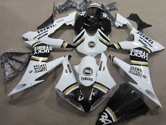 Purchase 2004-2006 White Black Lucky Strike Yamaha YZF R1 Motorcycle Fairings UK